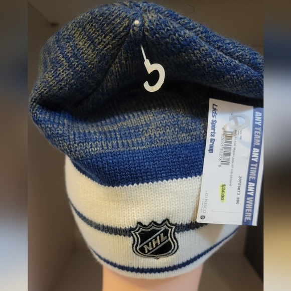 BNWT Toronto Maple Leafs Reebok Touque - Picture 4 of 5